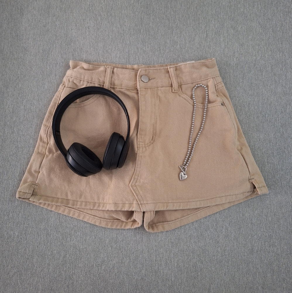 Khaki mini skort ₊˚⊹౨ৎ ₊˚⊹
